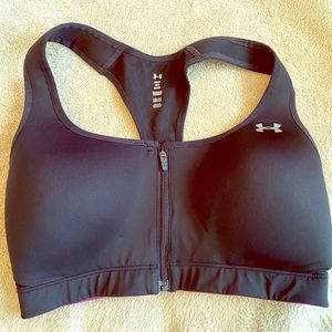 UnderArmour Heat Gear zip front sports bra 32DD